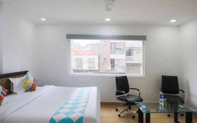 OYO 79600 The Premium Villa