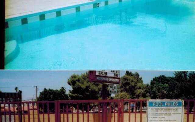 RegaLodge Motel