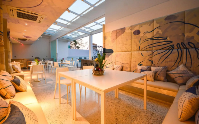 Comet Hotel Suratthani