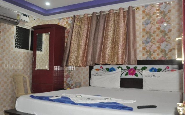 Hotel Blue Star