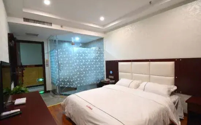 Zhengzhou Yaxin Hotel (Leshang Plaza)