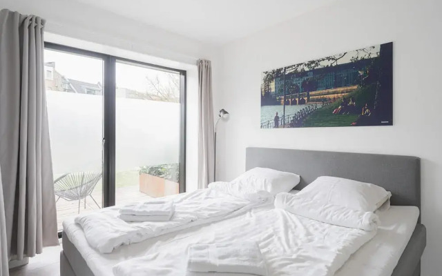 Fantastic 1-bed Apartment w Private Terrace