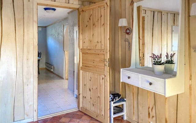 Awesome Apartment in Lyngdal With Wifi and 2 Bedrooms