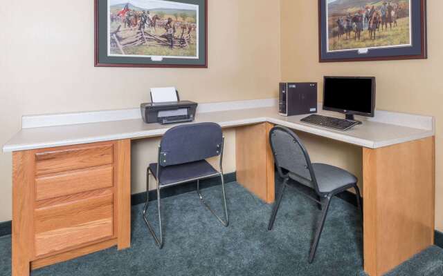 Ramada by Wyndham Strasburg/Shenandoah Valley