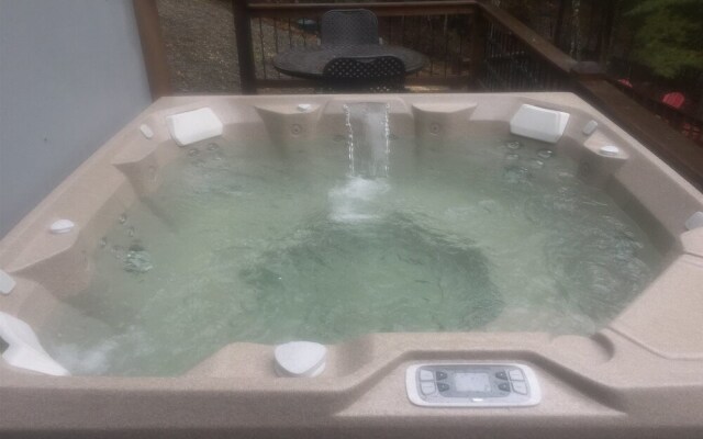 Snuggled Inn - Blue Ridge Ga