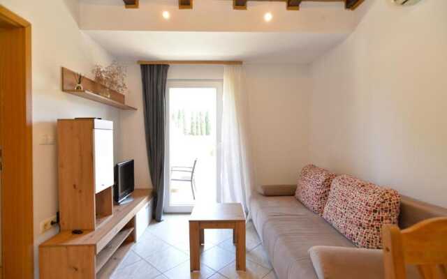 Apartments Maro