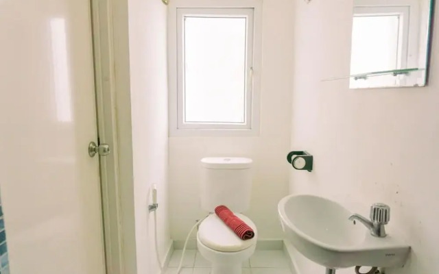 Homey And Tidy Studio Room Aeropolis Apartment