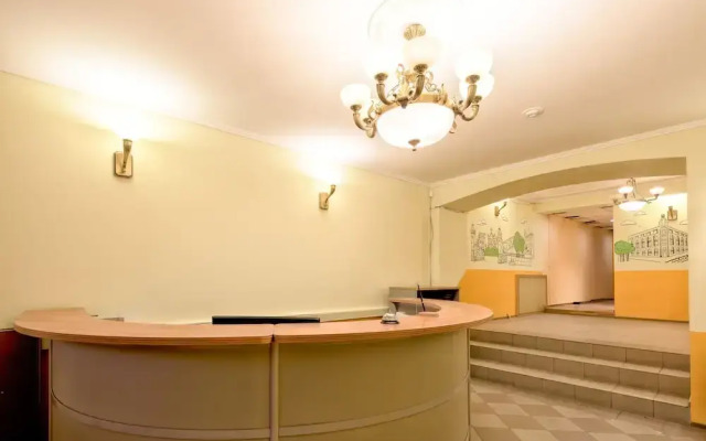 Dekabristov U Isaakiya Apartments