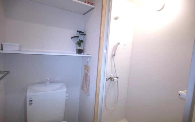Kiki HouseH --Self Check-in -- Room Number & Password is in the following email – Bathroom – Tokyo