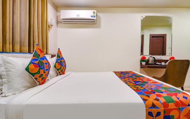 Fabhotel Rainbow Express