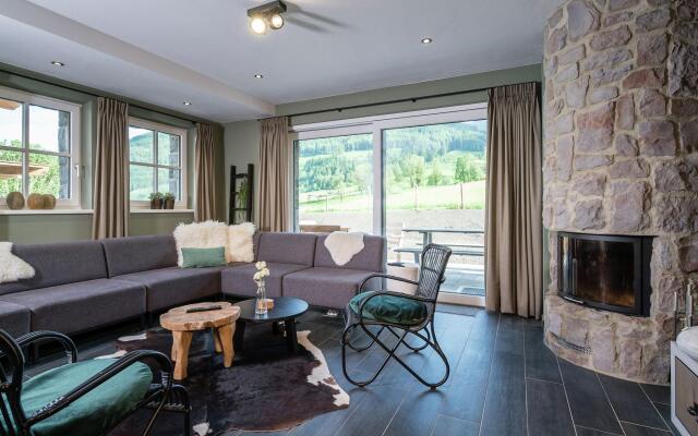 Luxury Chalet in Leogang near Ski Area