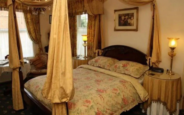 Nottingham Lodge