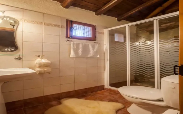 Traditional Holiday Home in Pella with Garden