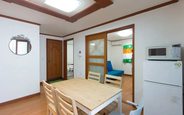 Sunny's in Hongdae Area