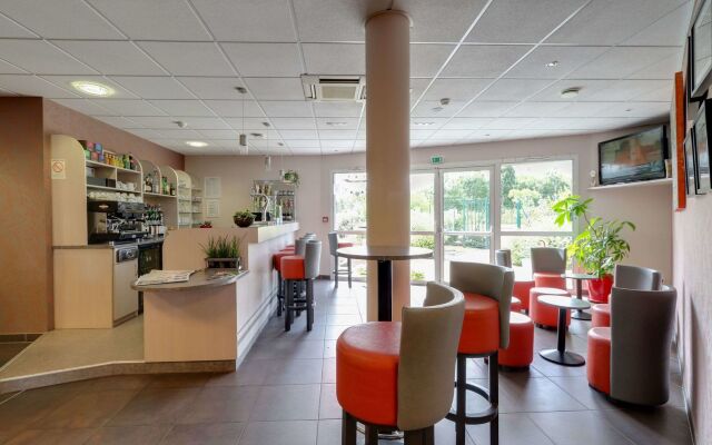 Brit Hotel Saint-Méen-le-Grand en Brocéliande