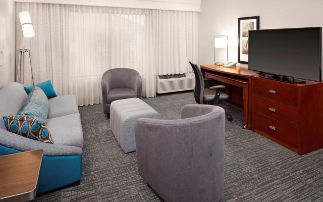 Courtyard by Marriott Houston Rice University