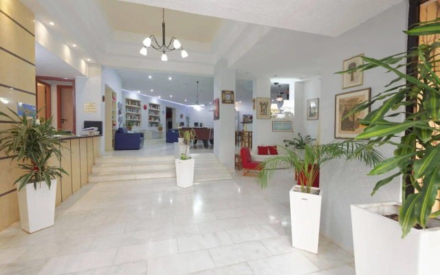 Latania Apartments