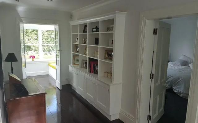 Elegant Luxury in the City