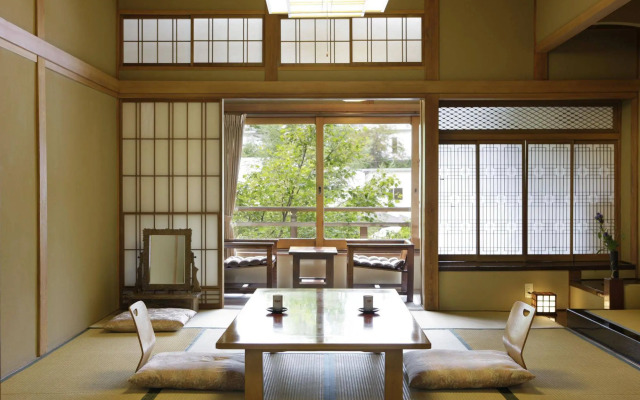 Kusatsu Hotel