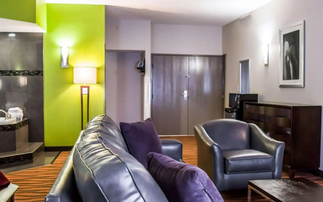 Quality Suites Fort Myers - I-75