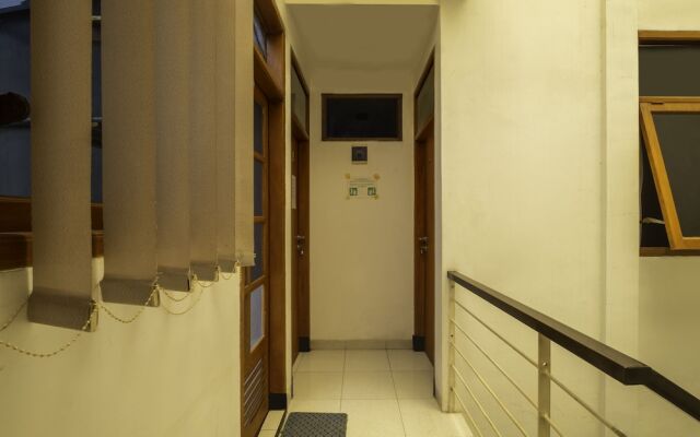 Oyo 1954 Tubagus Guest House