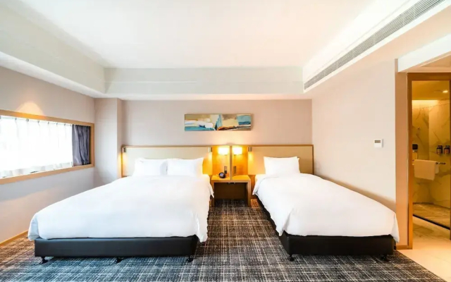 Xence Hotel