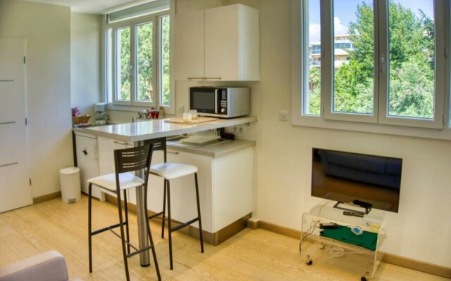 Cannes charming studio 50 meters from the beach !!