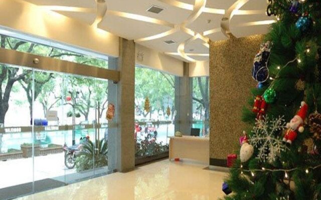 Homeland River View Hotel