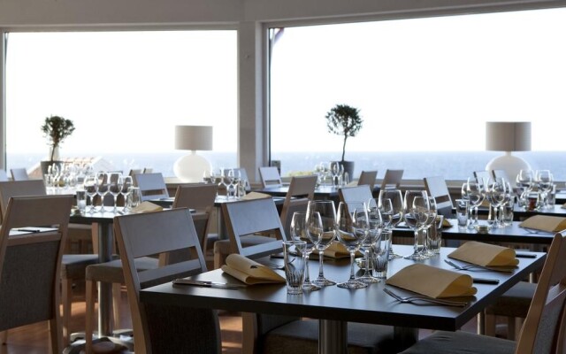 Hotell och Restaurang Hovs Hallar