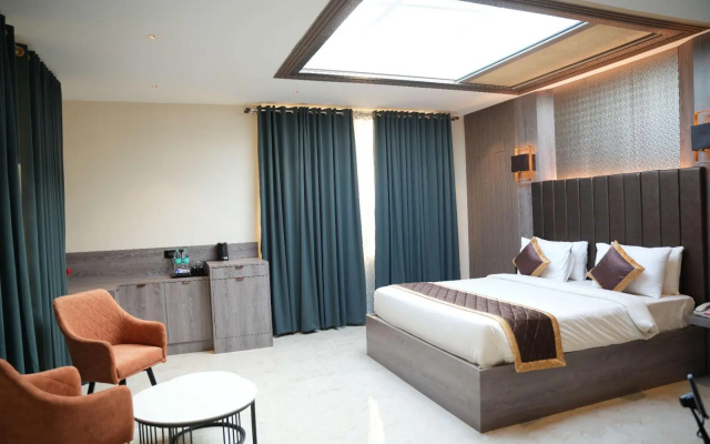 Srinivas Saffron Hotel – Guest Rooms – Mangalore