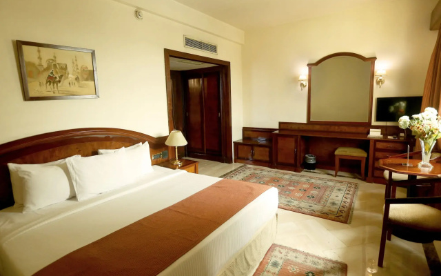 Triumph Plaza Hotel