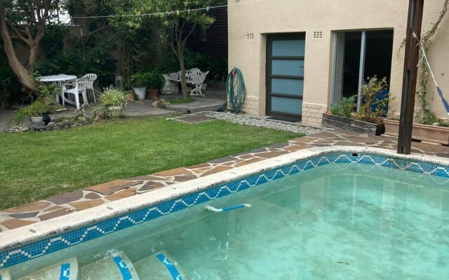 Lavish Camps Bay Pool Side Apartment