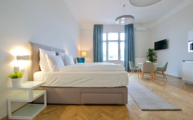 EuroPest Luxury Suites by Hi5 Apartments