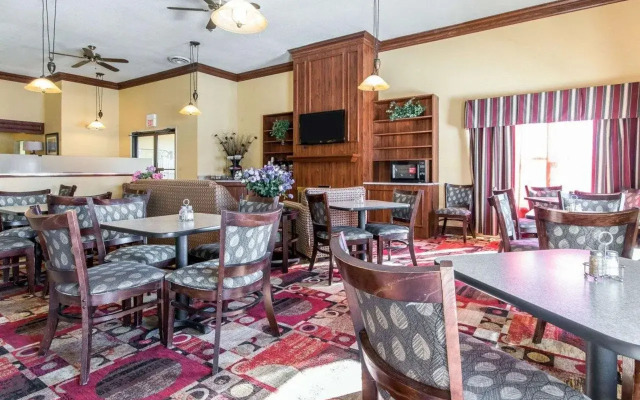 Quality Inn Dry Ridge