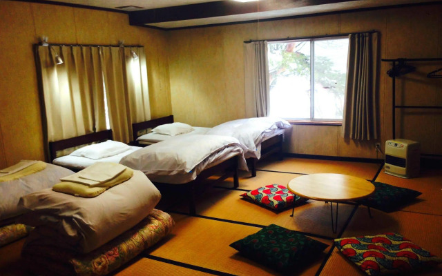 Guest House YAMASHITA-YA - Hostel