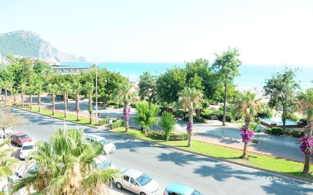 Kleopatra Beach Yildiz Hotel