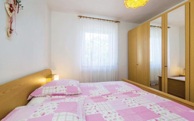Stunning Home in Opric With Wifi and 1 Bedrooms