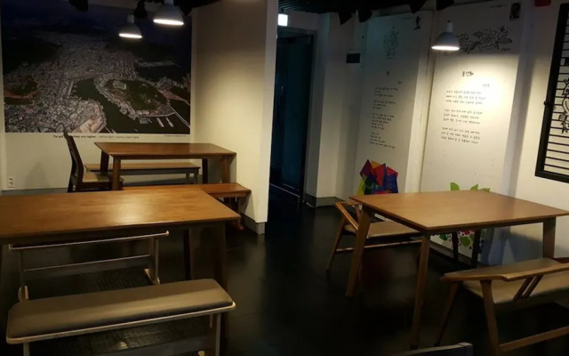 Friends of Loft - Hostel