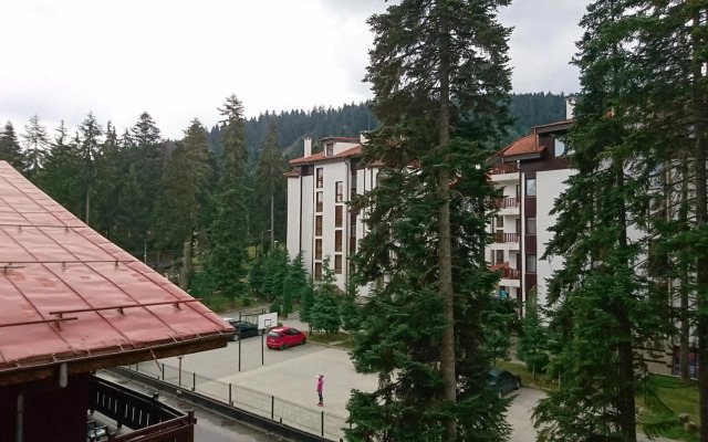 TES Flora Apartments