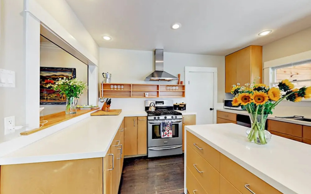 Echo Park House 2 Bedrooms 2 Bathrooms Home
