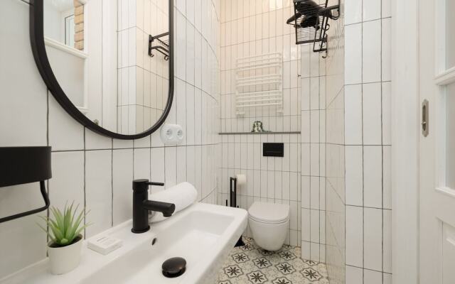 Kraków Stylish Apartment by Renters