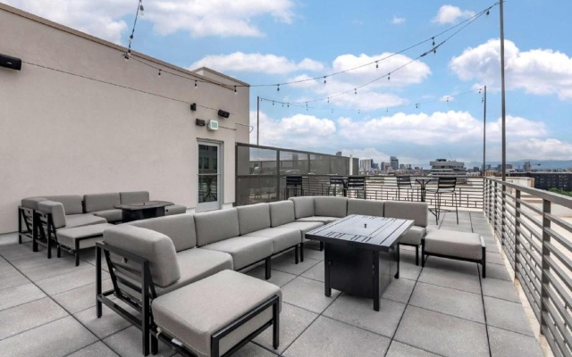 Vīb Hotel by Best Western Denver RiNo