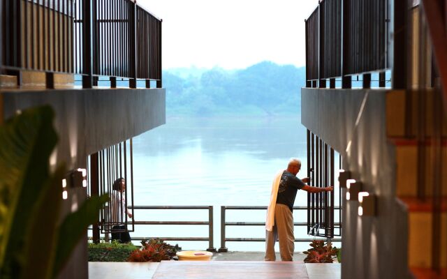 Chic Chiangkhan Hotel