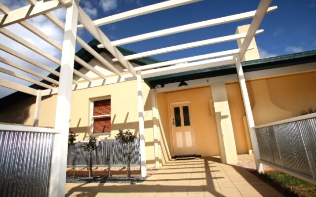 Magnolia Cottage Mildura