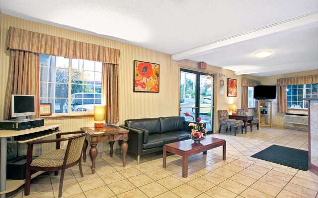 Days Inn by Wyndham Federal Way