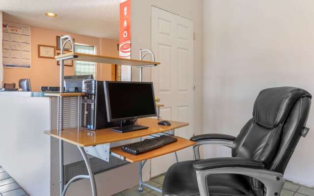 Econo Lodge Socorro