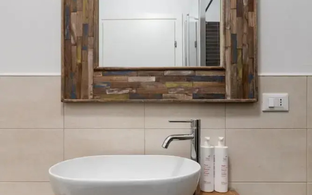 Largo Molina Apartment 1 by Wonderful Italy
