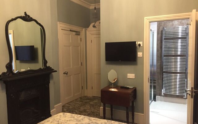 East Walls Hotel