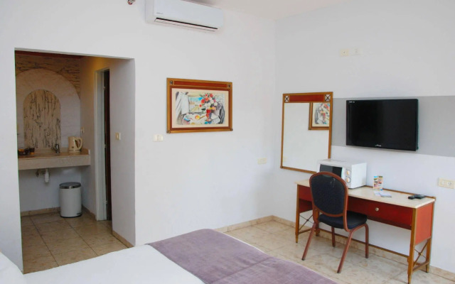Maman Hotel