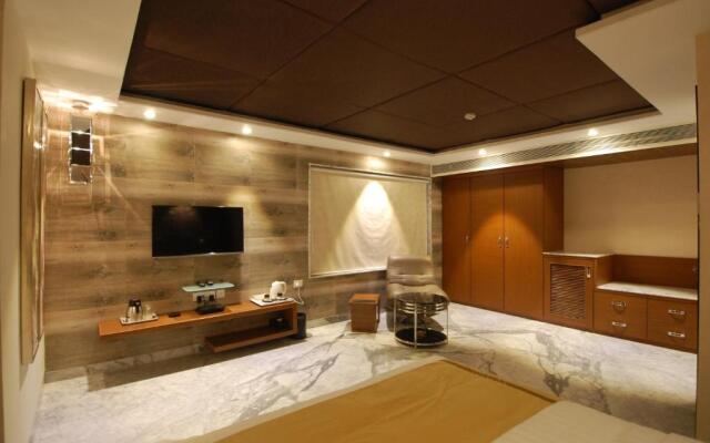 Click Hotel Sapphire Star Indore